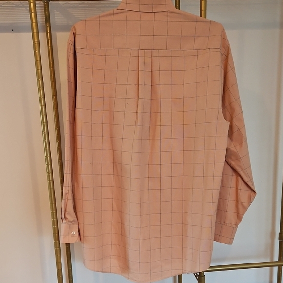Jos. A. Bank Men's Peach Checkered Button Down Shirt, Sz M - Picture 5 of 9